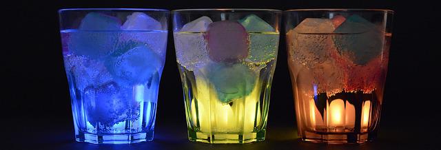 barevné drinky