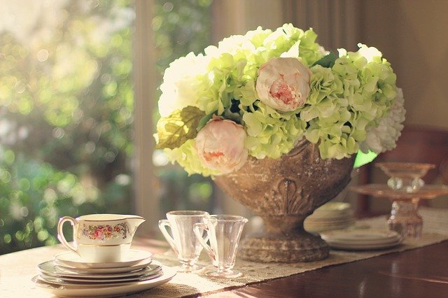 květiny na stole